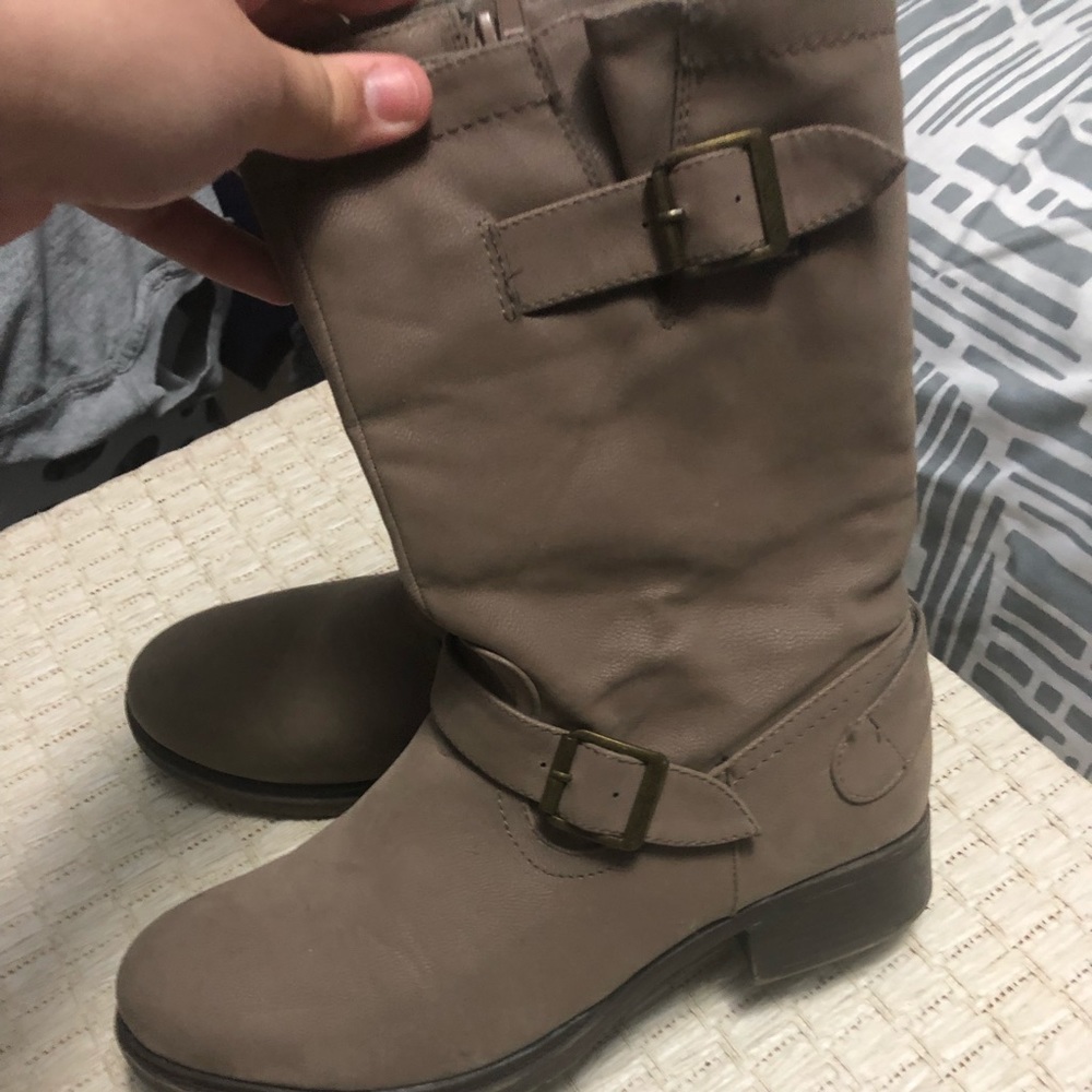 Tan combat boots